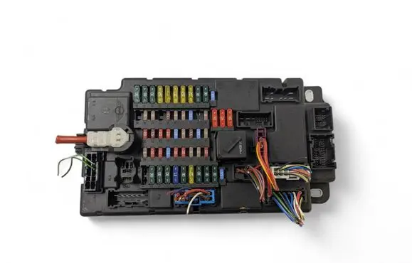 Mini Cooper Countryman R60 Fuse module 61359813233 9813233