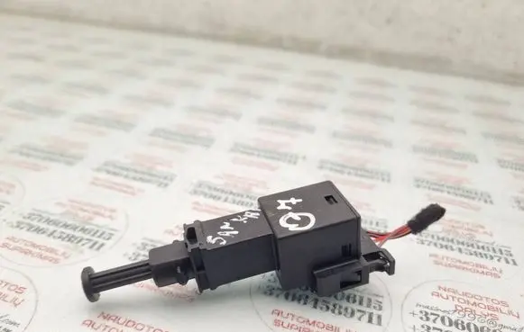 Audi Q7 4L Clutch pedal sensor 4D0972704