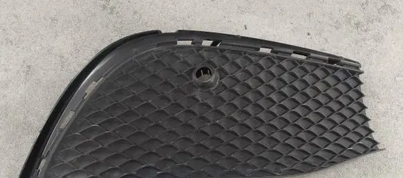 Mercedes-Benz E W213 Front bumper lower grill A2138853003