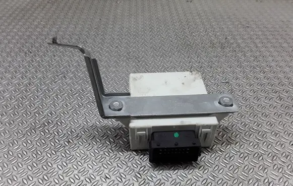 Toyota Avensis T250 Window wiper relay 8594005020
