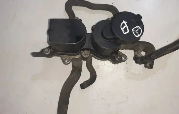 Mercedes-Benz B W245 Oil breather separator A6400101062
