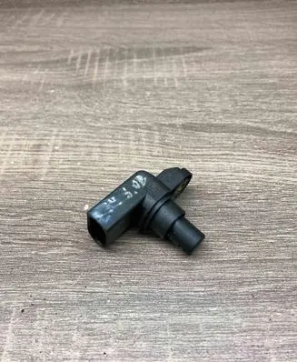 BMW 3 E46 Camshaft position sensor 2249320B