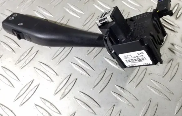 Volkswagen Golf V Wiper control stalk 1K0953519