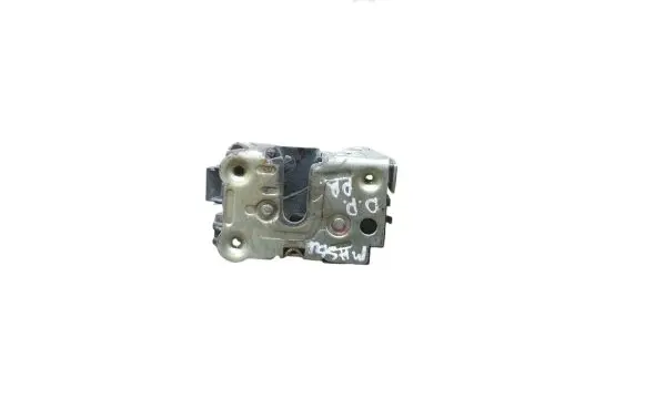 Renault Master II Front door lock