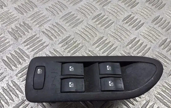 Renault Laguna II Front door window switch trim 