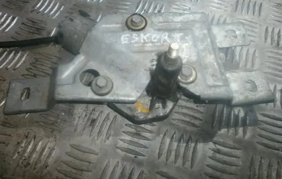 Ford Escort Rear window wiper motor SWMP403619