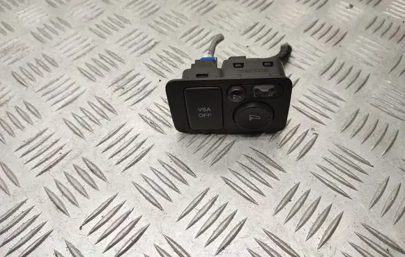 Honda CR-V Wing mirror switch
