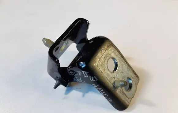Peugeot 2008 II Rear door lower hinge