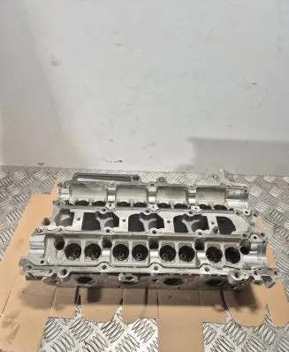 Volvo S90, V90 Engine head 31434293 31434291