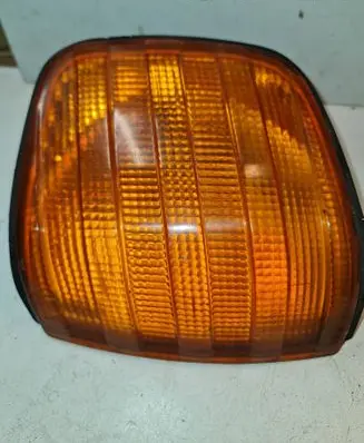 Mercedes-Benz S W126 Front indicator light 42608R6