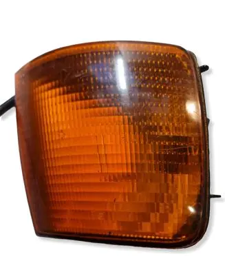 Volkswagen PASSAT B4 Front indicator light 357953050