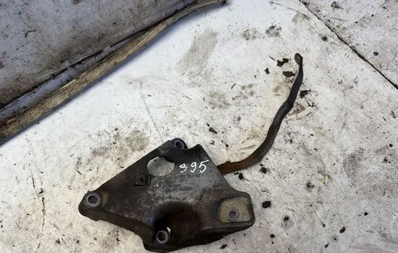 BMW X1 E84 Engine mounting bracket 13807410