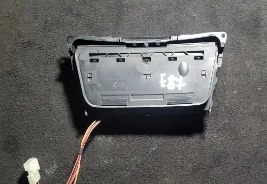 BMW 1 E81 E87 Car ashtray