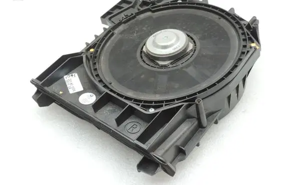 BMW 5 F10 F11 Subwoofer speaker 9195200 65139195200