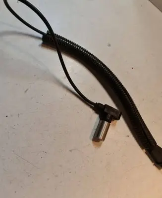 Audi A6 S6 C4 4A Crankshaft position sensor 034905381