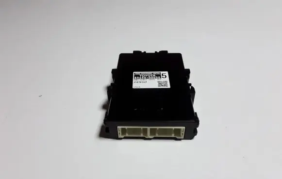 Toyota Yaris Other control units/modules 896900D050