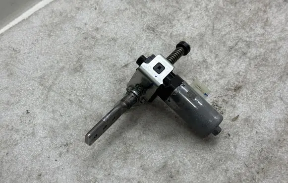 Tesla Model 3 Steering column adjust motor 104487600A 111881100D