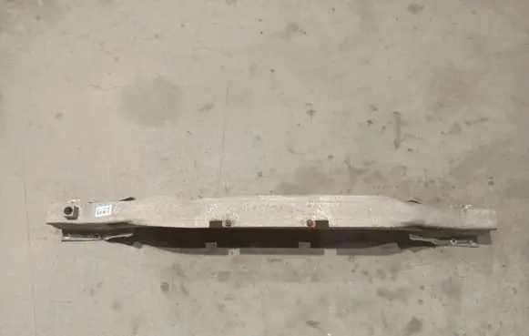 Opel Astra H Rear beam 