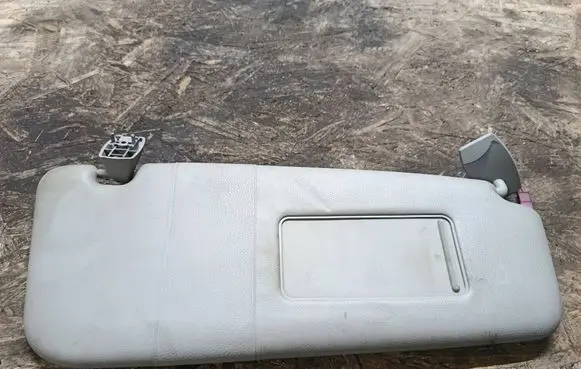 BMW 5 E60 E61 Sun visor 7066650 EKF87T