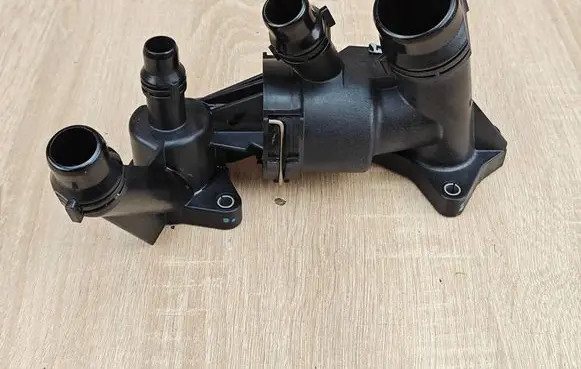 BMW 8 G16 Thermostat 8576289