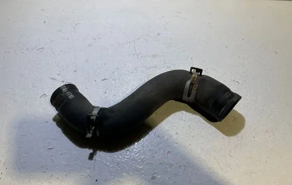 Toyota RAV 4 (XA30) Engine coolant pipe/hose