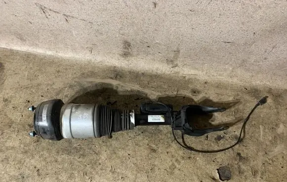 Mercedes-Benz GL X166 Front shock absorber/damper A1663201413