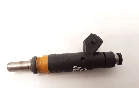 BMW 7 E65 E66 Fuel injector 7506924