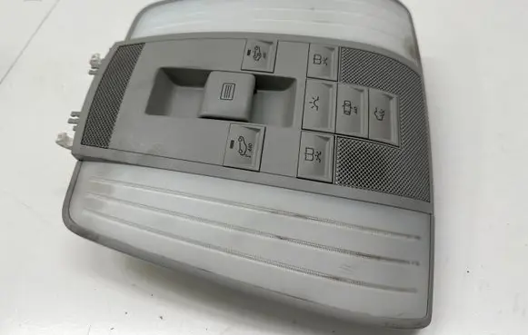 Mercedes-Benz E W212 Front seat light A0009055200