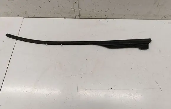 Dacia Duster II Engine compartment rubber 