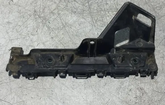 Renault Trafic III (X82) Front bumper mounting bracket 622209504R 93463165