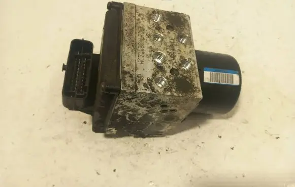 Volkswagen PASSAT B6 ABS Pump 3C0614109C 16431601 16431501C