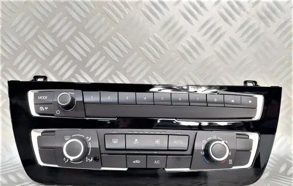 BMW 2 F22 F23 Climate control/heater control trim 6832884