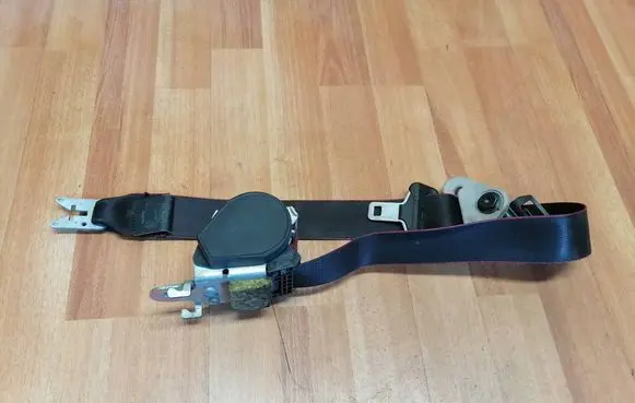 Renault Espace IV Front seatbelt 687501 8200687501 9343482