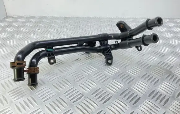 Skoda Rapid (NH) Engine coolant pipe/hose 6R0121070N