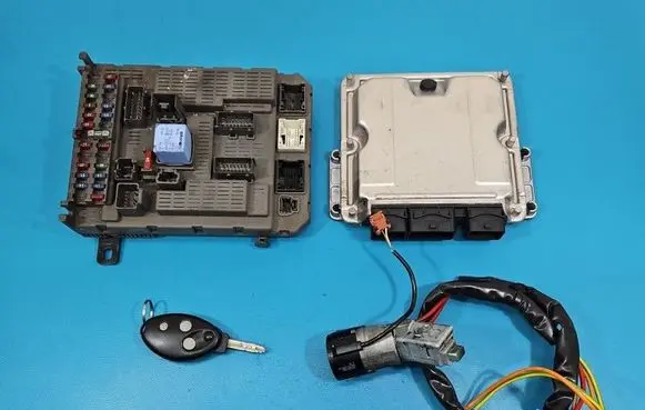 Citroen C5 Engine control unit/module ECU 0281010808 IMPRK1580791