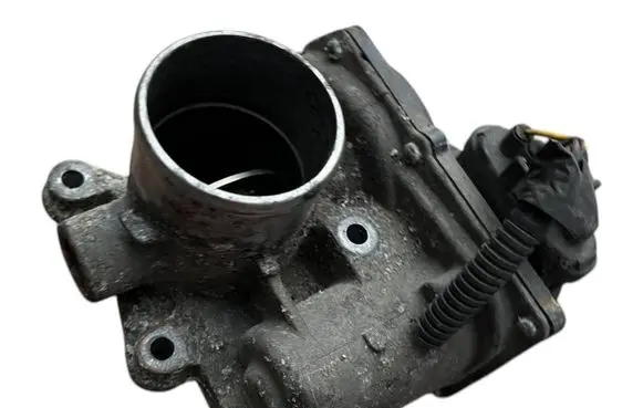 Toyota Auris E180 Throttle valve 1e04 73058 00470