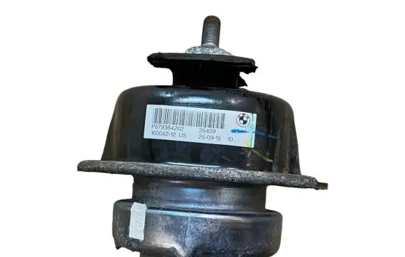 Engine mount bracket
