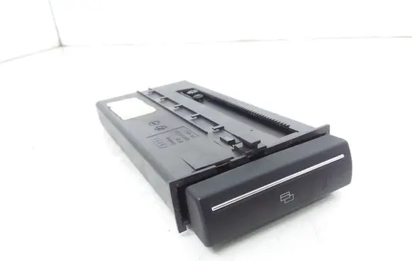 Audi A3 S3 A3 Sportback 8P Dashboard storage box/compartment 8P0941561