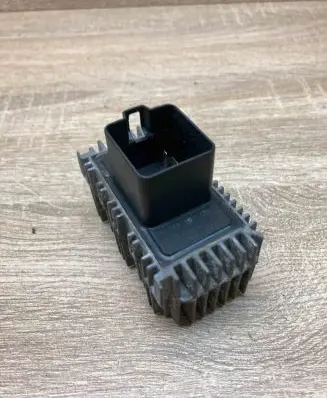 Opel Frontera B Glow plug pre-heat relay 09132691 51299008