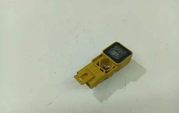Opel Corsa D Airbag deployment crash/impact sensor 13262362