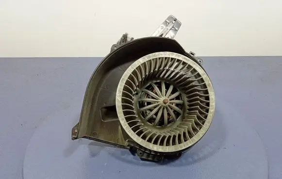 Skoda Fabia Mk3 (NJ) Heater fan/blower 6R1819015A