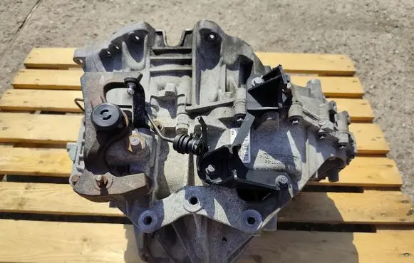 Volvo XC60 Manual 5 speed gearbox