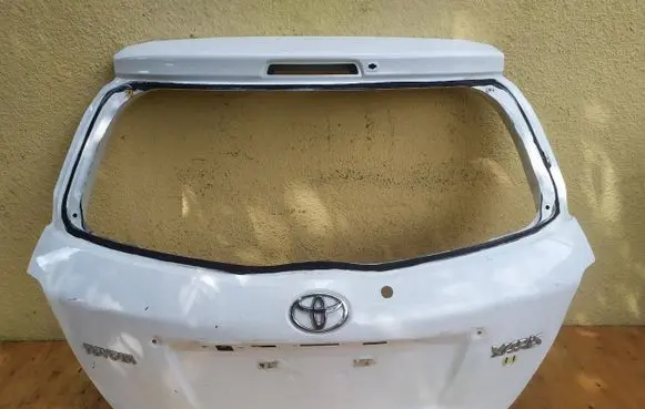 Toyota Yaris Truck tailgate 