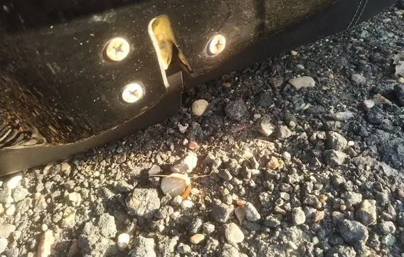 Mazda CX-7 Rear door lock