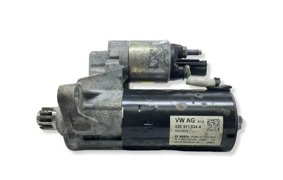 Volkswagen Scirocco Starter motor 02E911024A