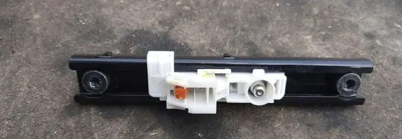 Renault Laguna II Seat belt adjustment rail 878248632R