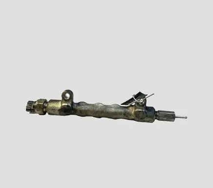 Toyota Avensis T270 Fuel main line pipe