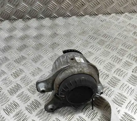 Mercedes-Benz E W213 Engine mount bracket A2132400600