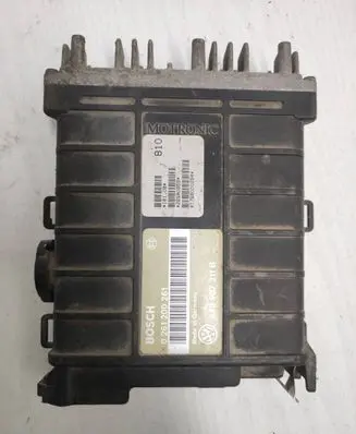 Volkswagen PASSAT B3 Engine control unit/module 443907311B 0261200261