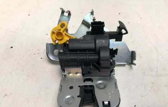 Audi Q7 4L Tailgate/trunk/boot lock/catch/latch 4M0827506D 045822250521